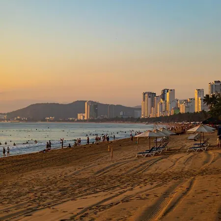 Vars Rafayel Apartament Salou